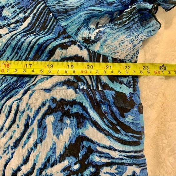 Dress Barn Tunic Top XL 14/16 Blue Black White Animal Print Short Sleeves - Picture 16 of 16